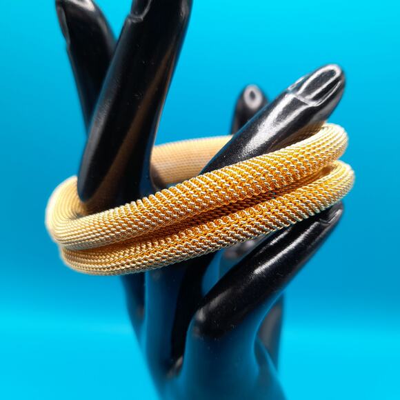 Vintage Gold Tone Mesh Bangle Bracelet, 7", Mid-Century - Picture 6 of 10